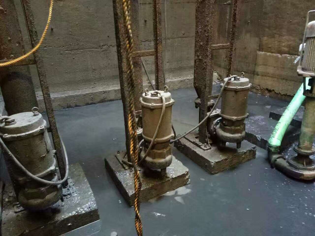 汝州污水池清理